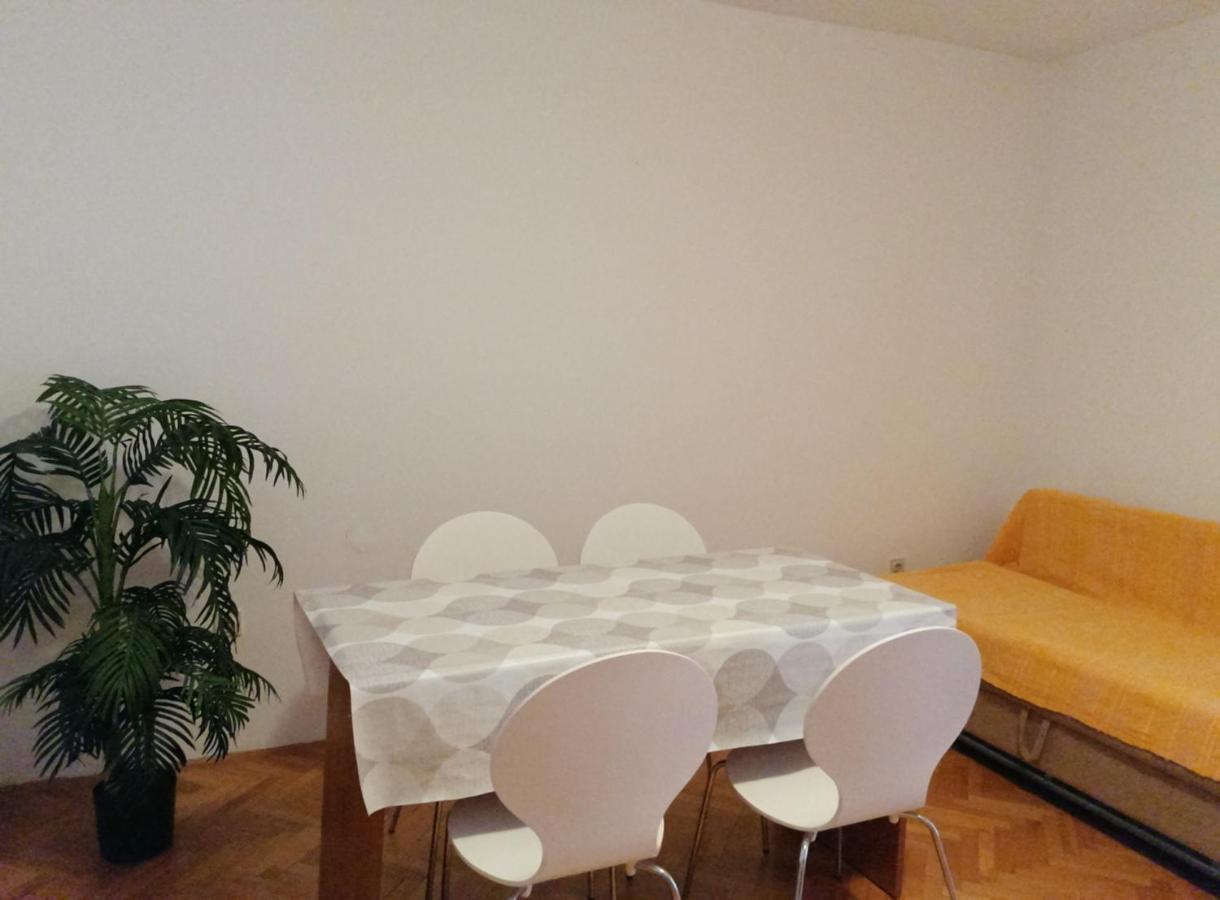 Casa Lidija Apartment Ровин Екстериор снимка