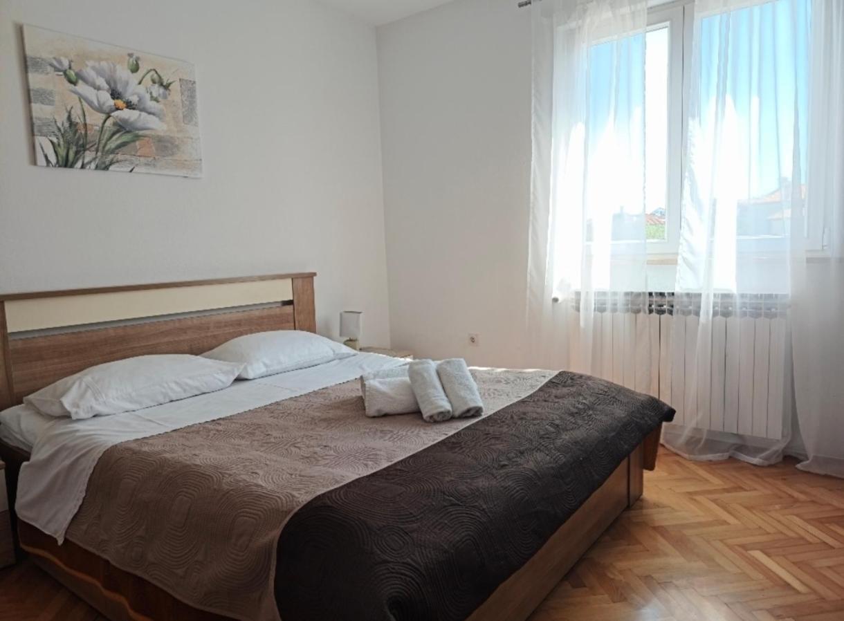Casa Lidija Apartment Ровин Екстериор снимка