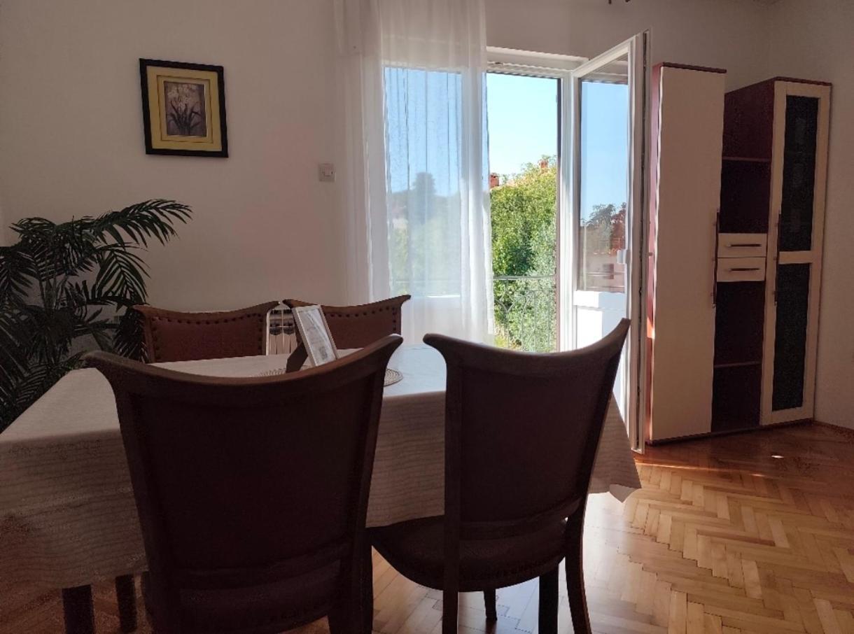 Casa Lidija Apartment Ровин Екстериор снимка
