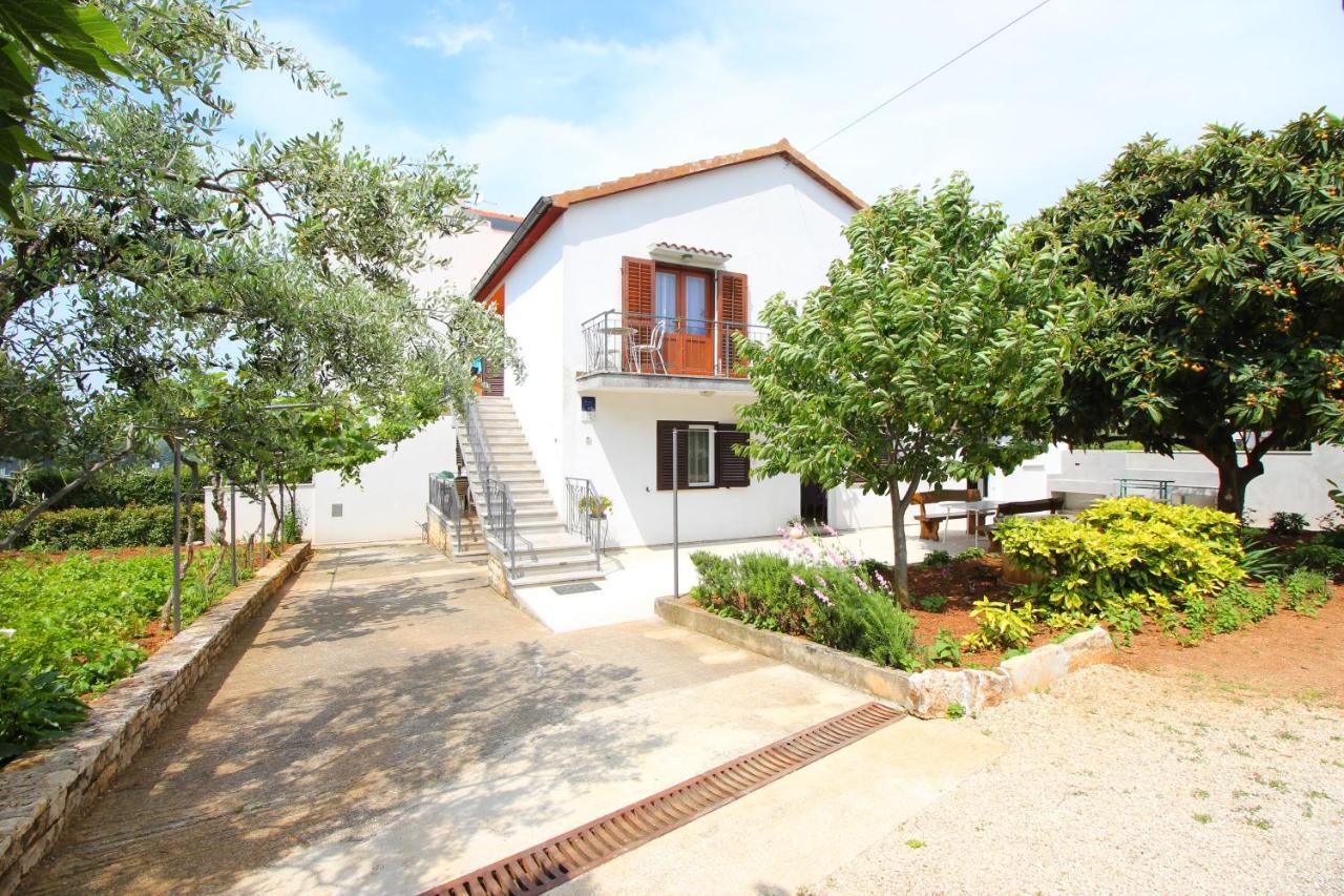 Casa Lidija Apartment Ровин Екстериор снимка