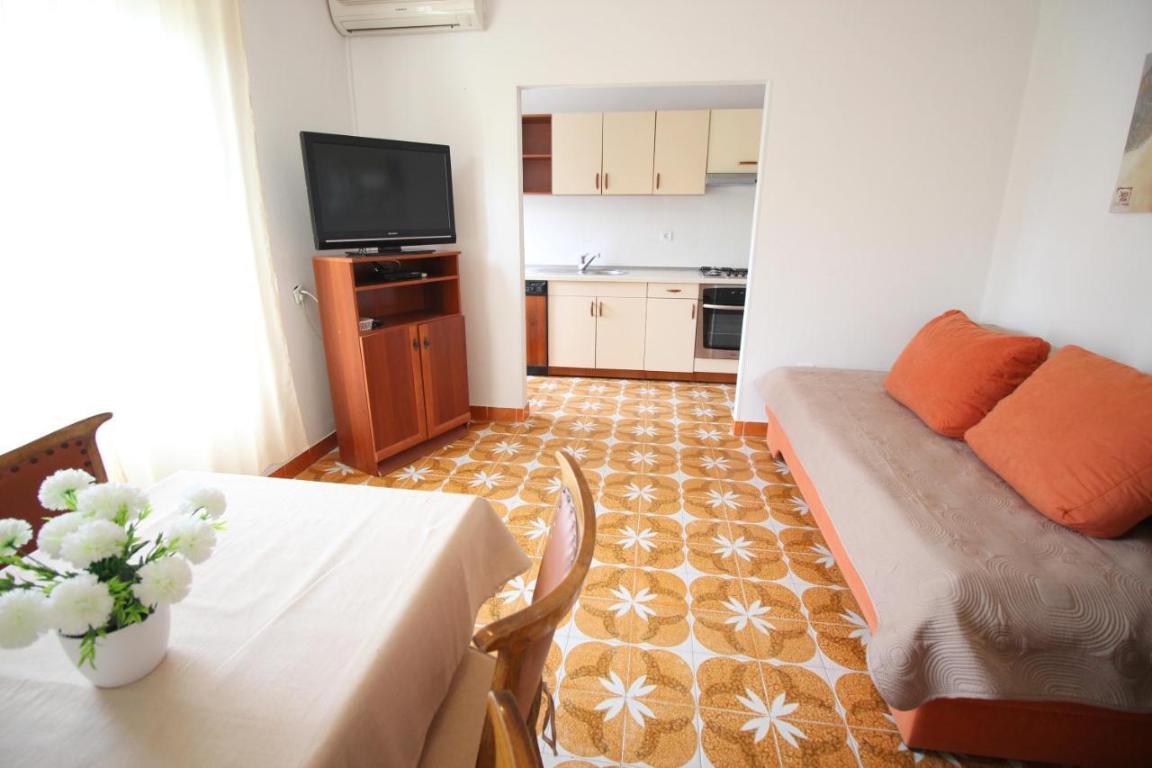 Casa Lidija Apartment Ровин Екстериор снимка