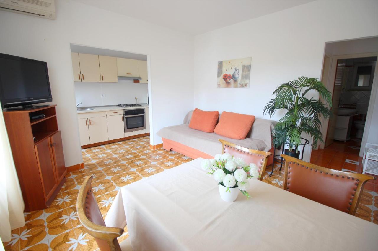 Casa Lidija Apartment Ровин Екстериор снимка